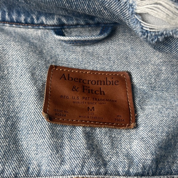 A&F denim jacket - Picture 3 of 4